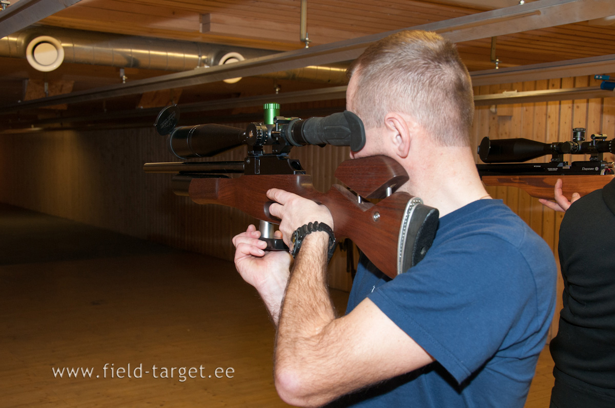 Tulejoonel Andres Martson, Theoben Rapid MFR